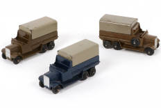 Lot 195 - DINKY TOYS (GB) (3)