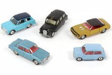 Lot 149 - CORGI TOYS (GB) (5)