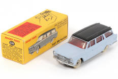 Lot 255 - DINKY TOYS (FRANCE) (1)