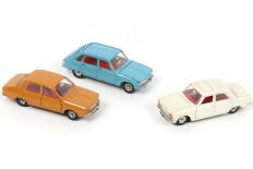 Lot 272 - DINKY TOYS (FRANCE) (3)