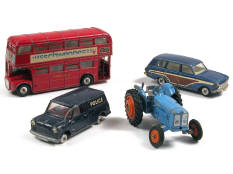 CORGI TOYS (GB) (4)