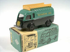 LION-CAR (1)
