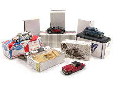 AUTOMANY & DIVERS (8)