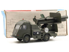 C.I.J. (FRANCE) (1)