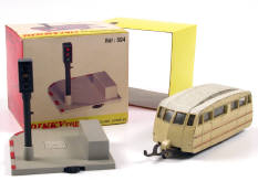 DINKY TOYS (FRANCE) (2)