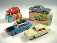 CORGI TOYS (4)