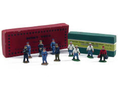 DINKY TOYS & HORNBY 'O' (2)