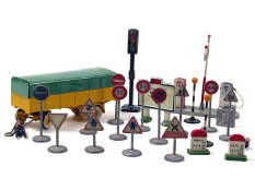 DINKY TOYS (17)