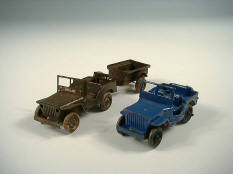 POLICHINELLE & DINKY TOYS (2)