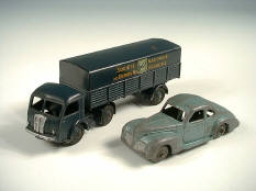 DINKY TOYS (FRANCE) (2)