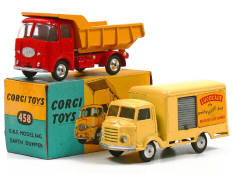 CORGI TOYS (GB) (2)