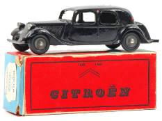 C.I.J. (FRANCE) (1)