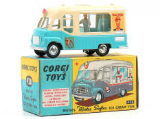 CORGI TOYS (GB) (1)