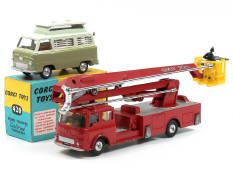 CORGI TOYS (GB) (2)