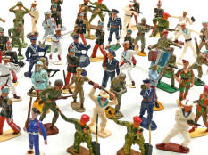 FIGURINES DIVERSES (89)