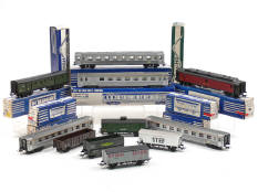 HORNBY 'HO' (11)