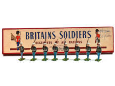 BRITAINS (GB) (8)