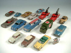 DINKY TOYS & DIVERS (17)