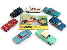 CORGI TOYS (GB) (8)