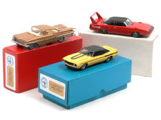 ZAUGG MODELS (SUISSE) (3)