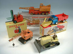 DINKY TOYS (GB) (5)