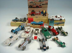 DINKY TOYS & CORGI TOYS (14)