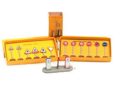 DINKY TOYS (FRANCE) (3)