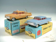 CORGI TOYS (2)