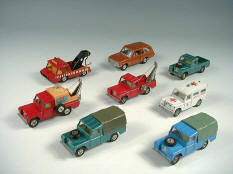 CORGI TOYS & DIVERS (8)