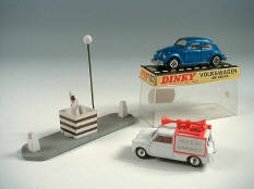 DINKY TOYS (GB) (3)