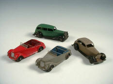 DINKY TOYS (GB) (4)