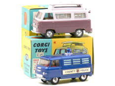CORGI TOYS (GB) (2)