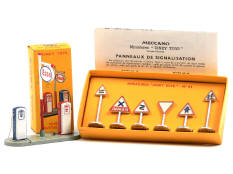 DINKY TOYS (FRANCE) (2)