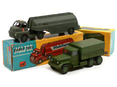 CORGI TOYS (GB) (2)