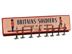 BRITAINS (GB) (8)