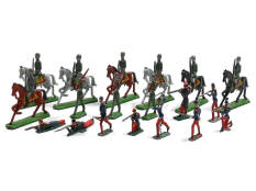 FIGURINES DIVERSES (19)