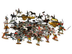 FIGURINES DIVERSES (1)