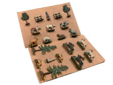 FIGURINES DIVERSES (21)