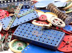 MECCANO (1)