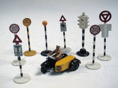 DINKY TOYS GB (2)