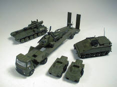 DINKY TOYS (GB) (5)
