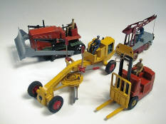 DINKY TOYS (FRANCE) (4)