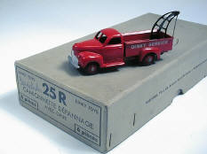 DINKY TOYS (FRANCE) (2)