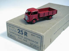 DINKY TOYS (FRANCE) (2)
