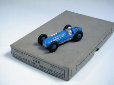 DINKY TOYS (FRANCE) (2)