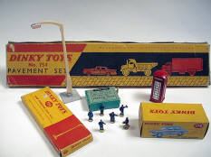 DINKY TOYS (GB) (5)