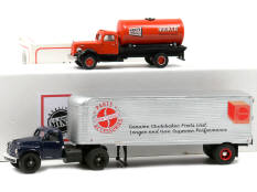 US. MODEL MINT & DMC (3)