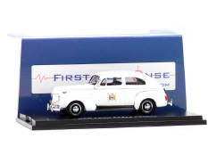 FIRST RESPONSE REPLICAS (USA) (1)