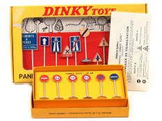 DINKY TOYS (FRANCE) (2)