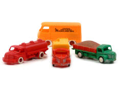 BOURBON & SCALE TOYS (4)
